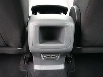 Car image 33