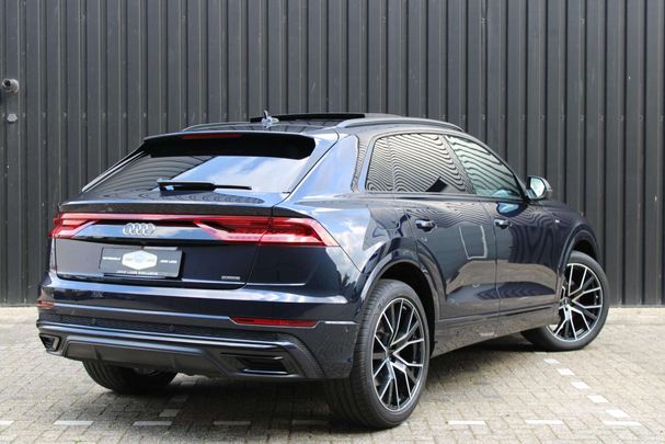 Audi Q8 55 TFSI quattro S-line 250 kW image number 5