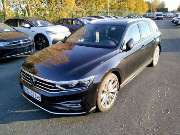 Volkswagen Passat Variant 2.0 TDI R-Line 4Motion DSG 147 kW image number 1