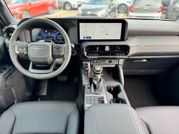 Car image 13