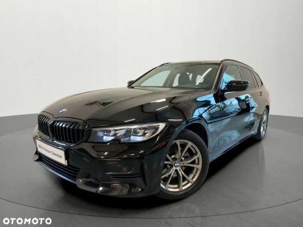 BMW 320i Touring 135 kW image number 1