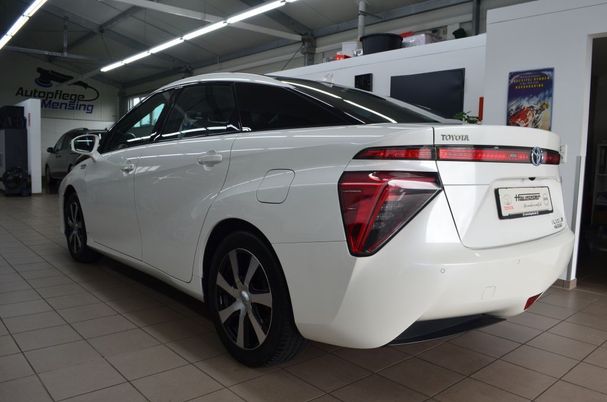 Toyota Mirai 113 kW image number 3