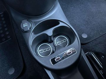 Car image 30