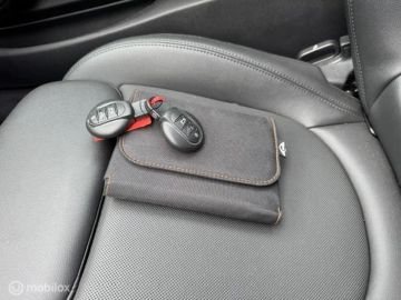Car image 47