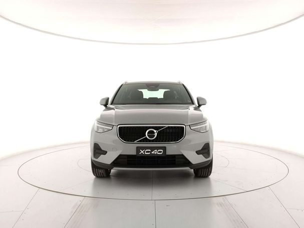 Volvo XC40 B3 Core 120 kW image number 7