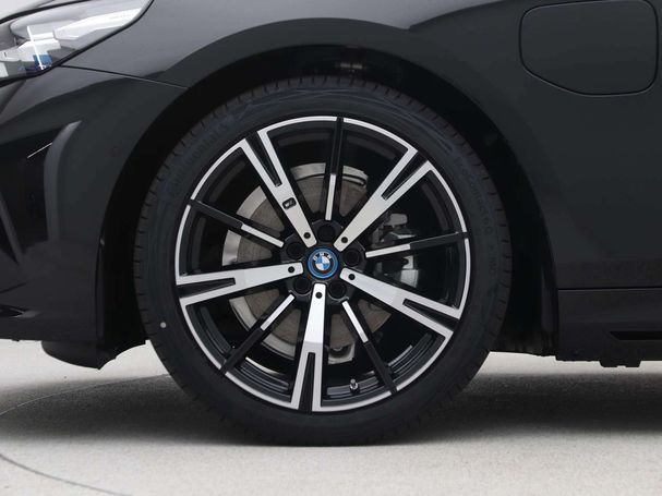 BMW 530 e 220 kW image number 18