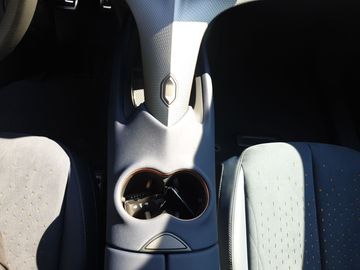 Car image 25