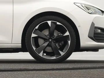 Car image 50