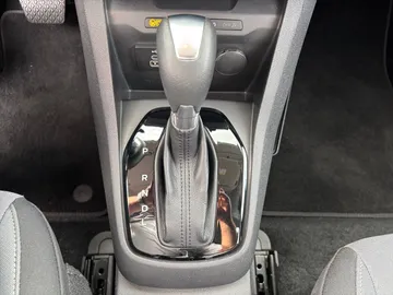 Car image 36