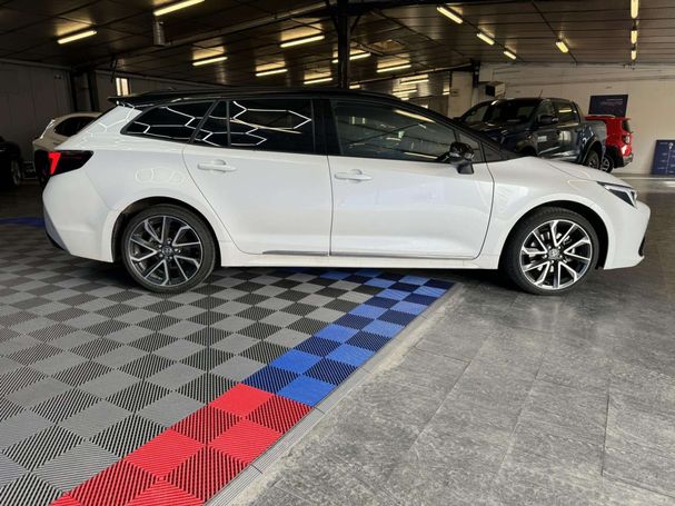 Toyota Corolla 2.0 Hybrid Touring Sports 132 kW image number 11