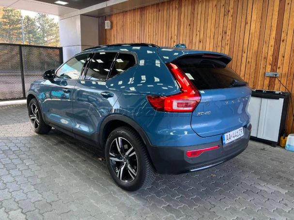 Volvo XC40 B3 Plus 120 kW image number 1