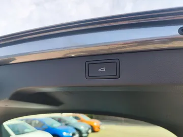 Car image 45