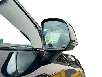 Car image 46