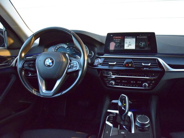 BMW 520i 135 kW image number 10