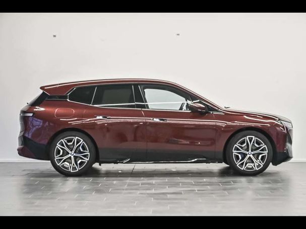 BMW iX xDrive50 386 kW image number 4