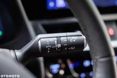 Car image 36