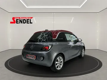 Car image 2