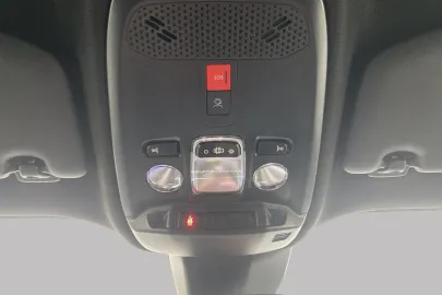 Car image 37