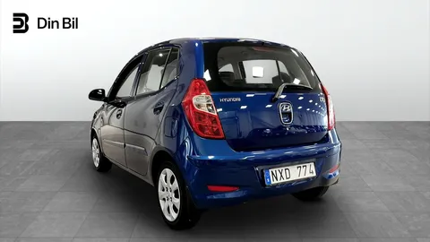 Car image 5