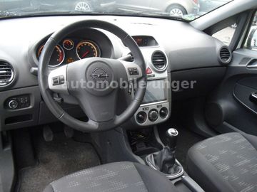 Car image 9