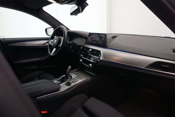 BMW 520d Touring xDrive 140 kW image number 4