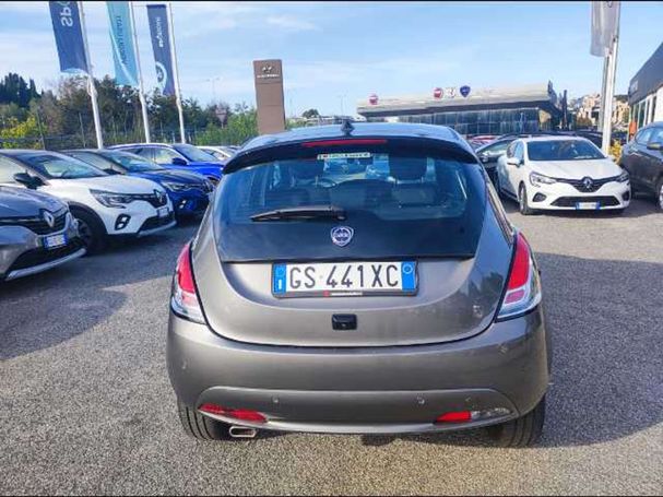 Lancia Ypsilon 51 kW image number 6