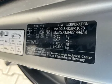 Car image 36