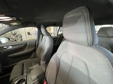 Car image 35