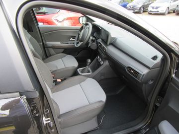 Car image 11