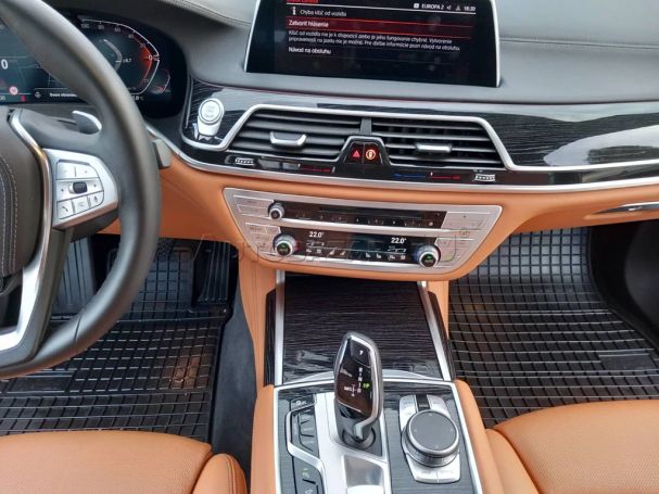 BMW 730d xDrive 210 kW image number 33