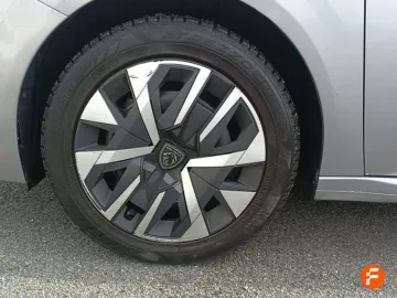 Car image 29