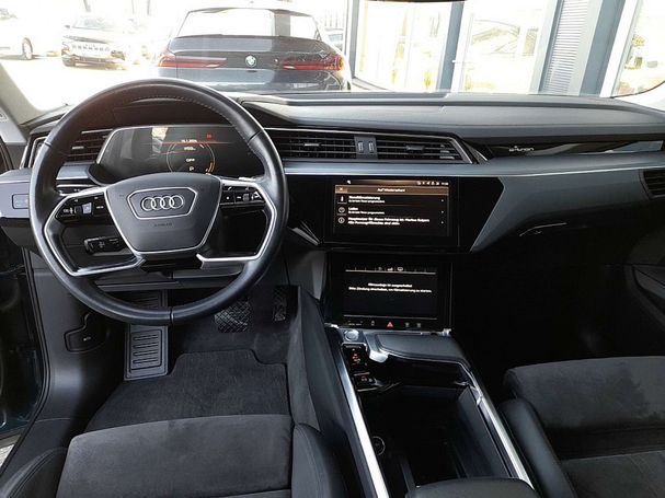 Audi e-tron 50 quattro S-line 230 kW image number 3