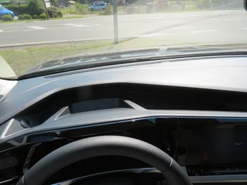 Car image 42