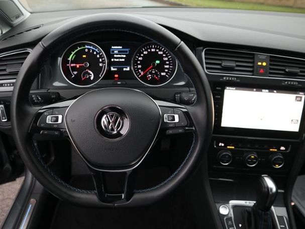 Volkswagen Golf E 100 kW image number 13