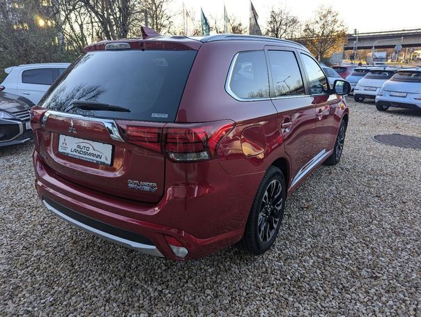 Mitsubishi Outlander 2.0 Plug-In Hybrid Plus 4WD 120 kW image number 6