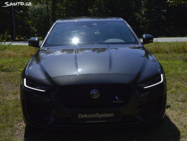 Jaguar XE AWD 221 kW image number 3