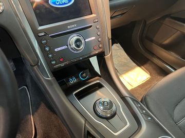 Car image 11