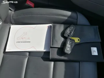 Car image 33