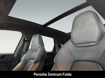 Car image 35