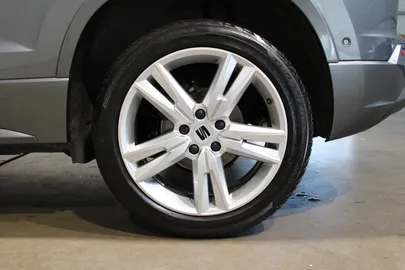 Car image 22