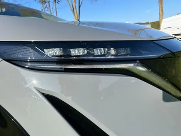 Car image 36