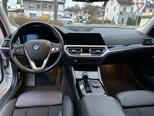 BMW 320 e 150 kW image number 11