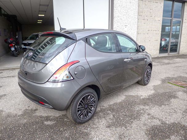 Lancia Ypsilon 51 kW image number 3