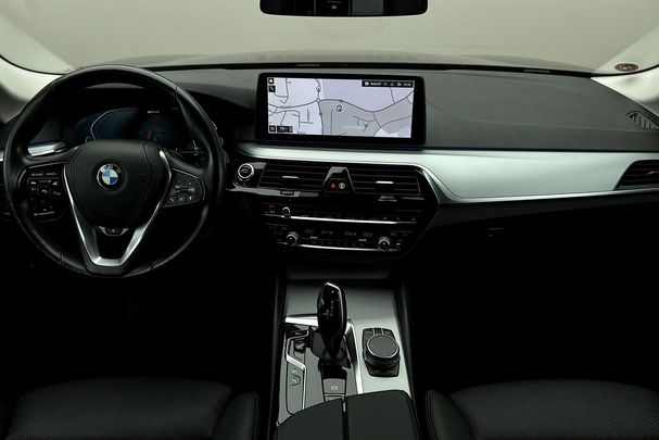 BMW 530 Touring 216 kW image number 6