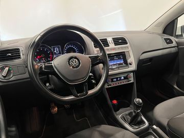 Car image 13