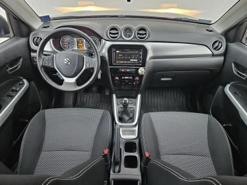 Car image 10