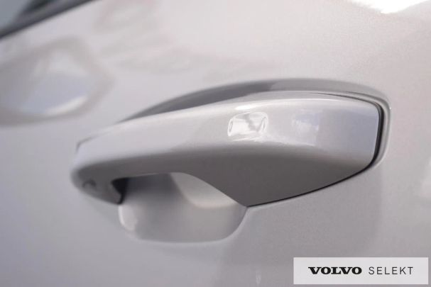 Volvo XC40 120 kW image number 11