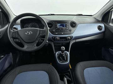 Car image 11