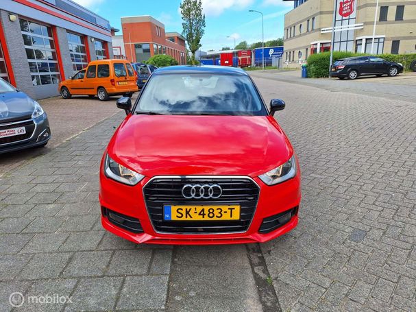 Audi A1 1.0 TFSI S-line Sportback 70 kW image number 4