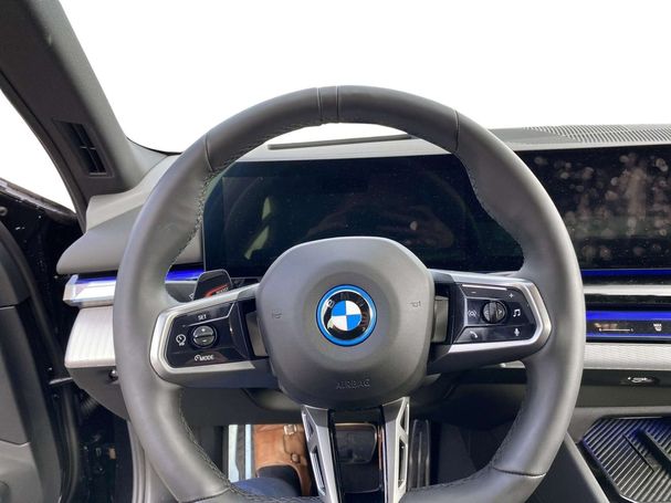 BMW i5 eDrive40 250 kW image number 6